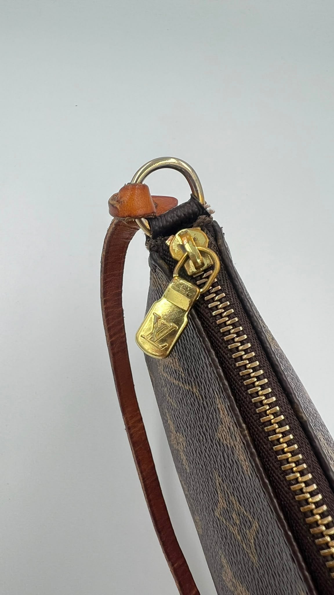 Louis Vuitton Monogram Pochette