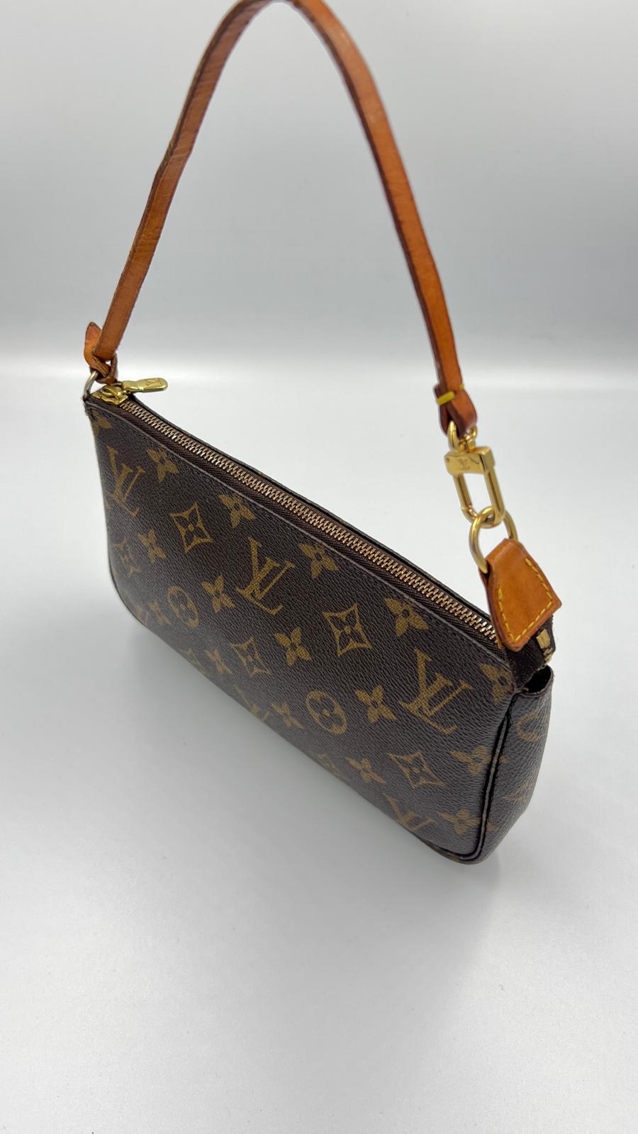 Louis Vuitton Monogram Pochette