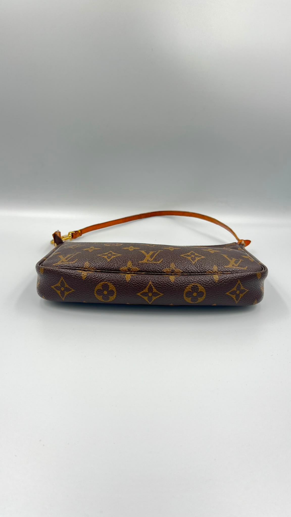 Louis Vuitton Monogram Pochette