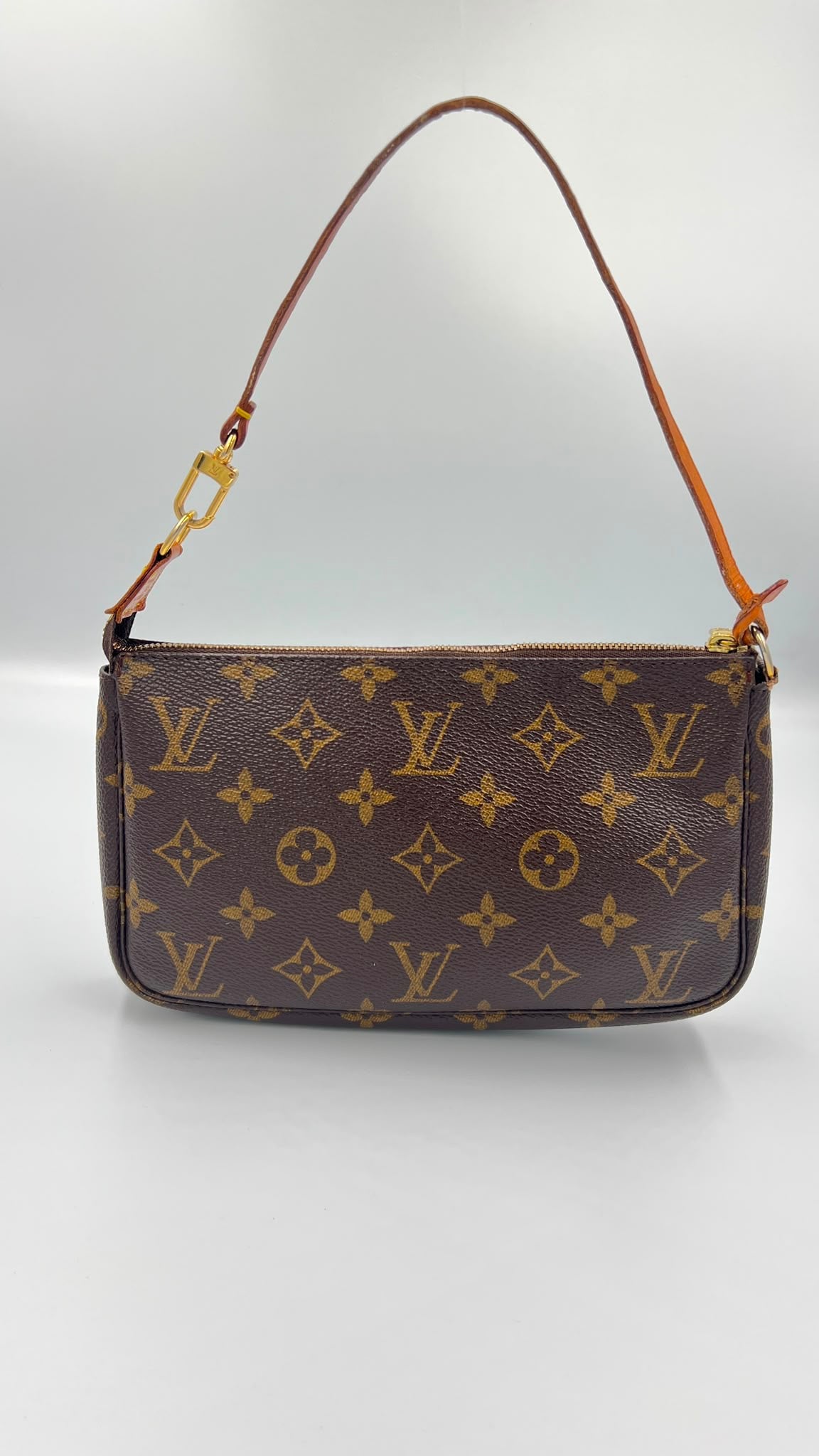 Louis Vuitton Monogram Pochette
